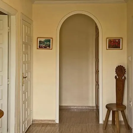 Apartment La